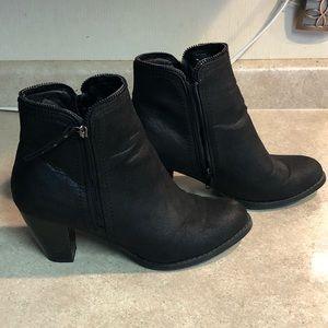 Women’s ankle boots